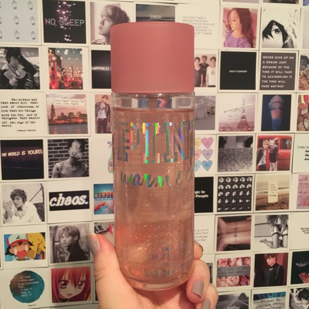 PINK body spray